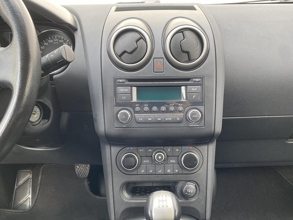 Nissan Qashqai 1.6i  7míst