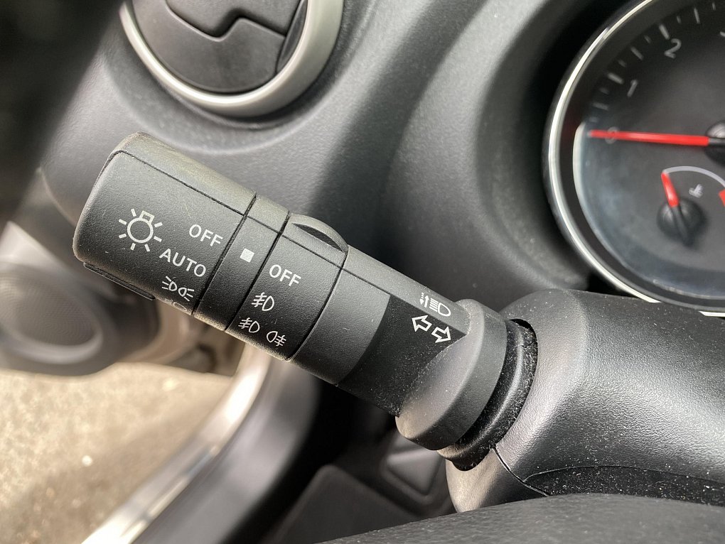 Nissan Qashqai 1.6i  7míst
