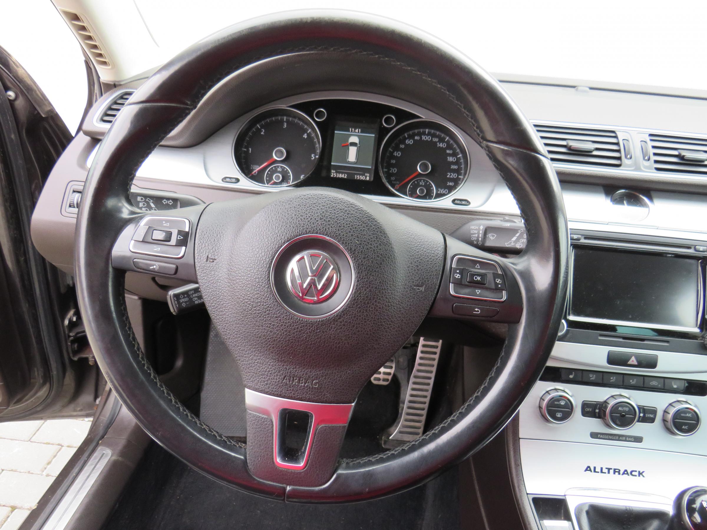 Volkswagen Passat, 2012 - pohled č. 14