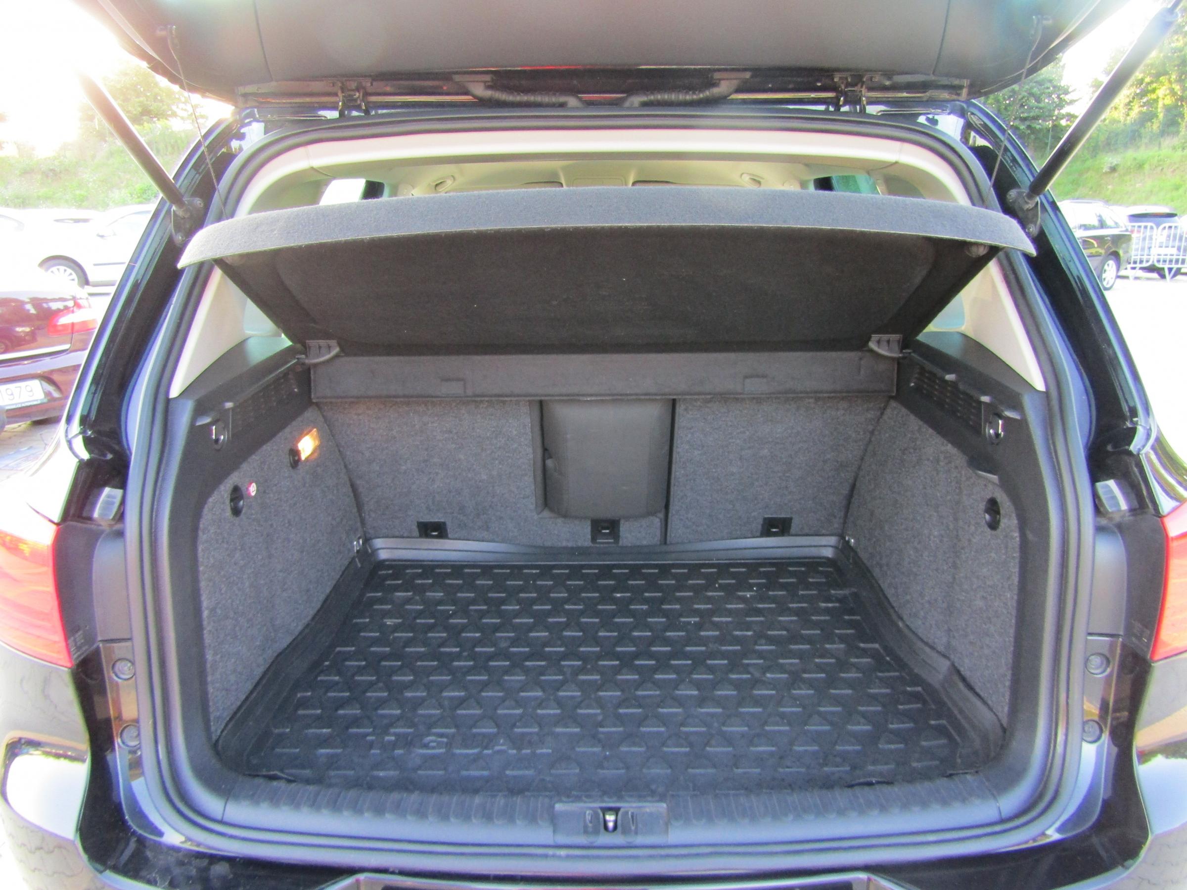 Volkswagen Tiguan, 2011 - pohled č. 7