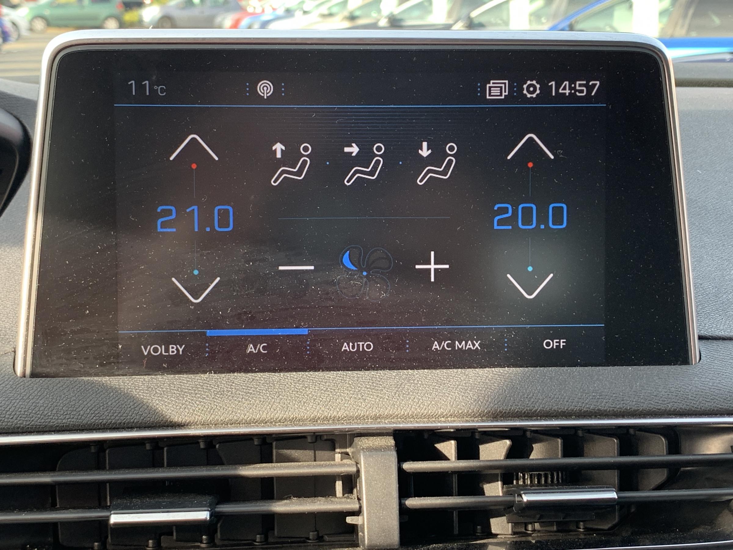 Peugeot 3008, 2020 - pohled č. 16