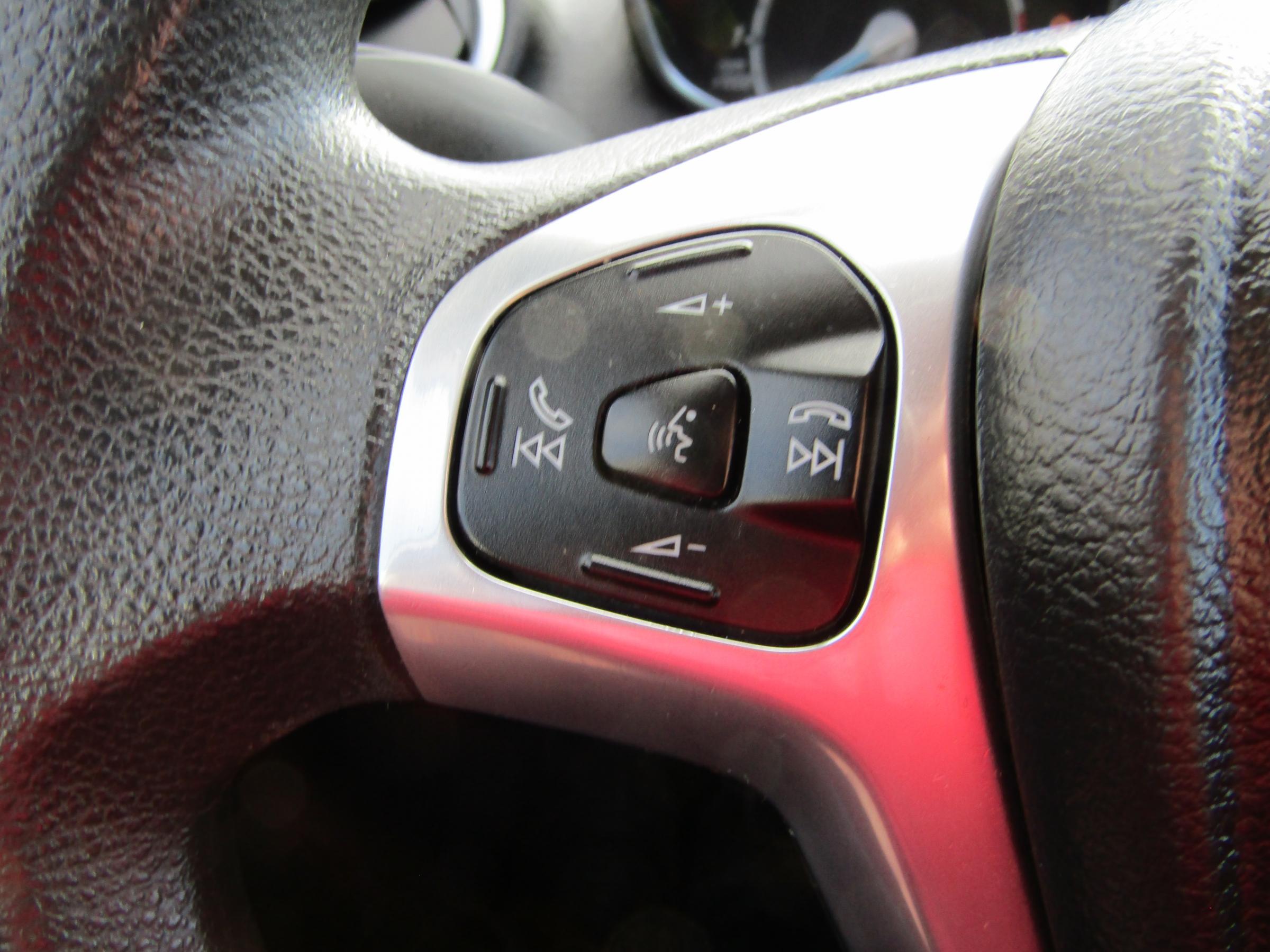 Ford Fiesta, 2013 - pohled č. 15