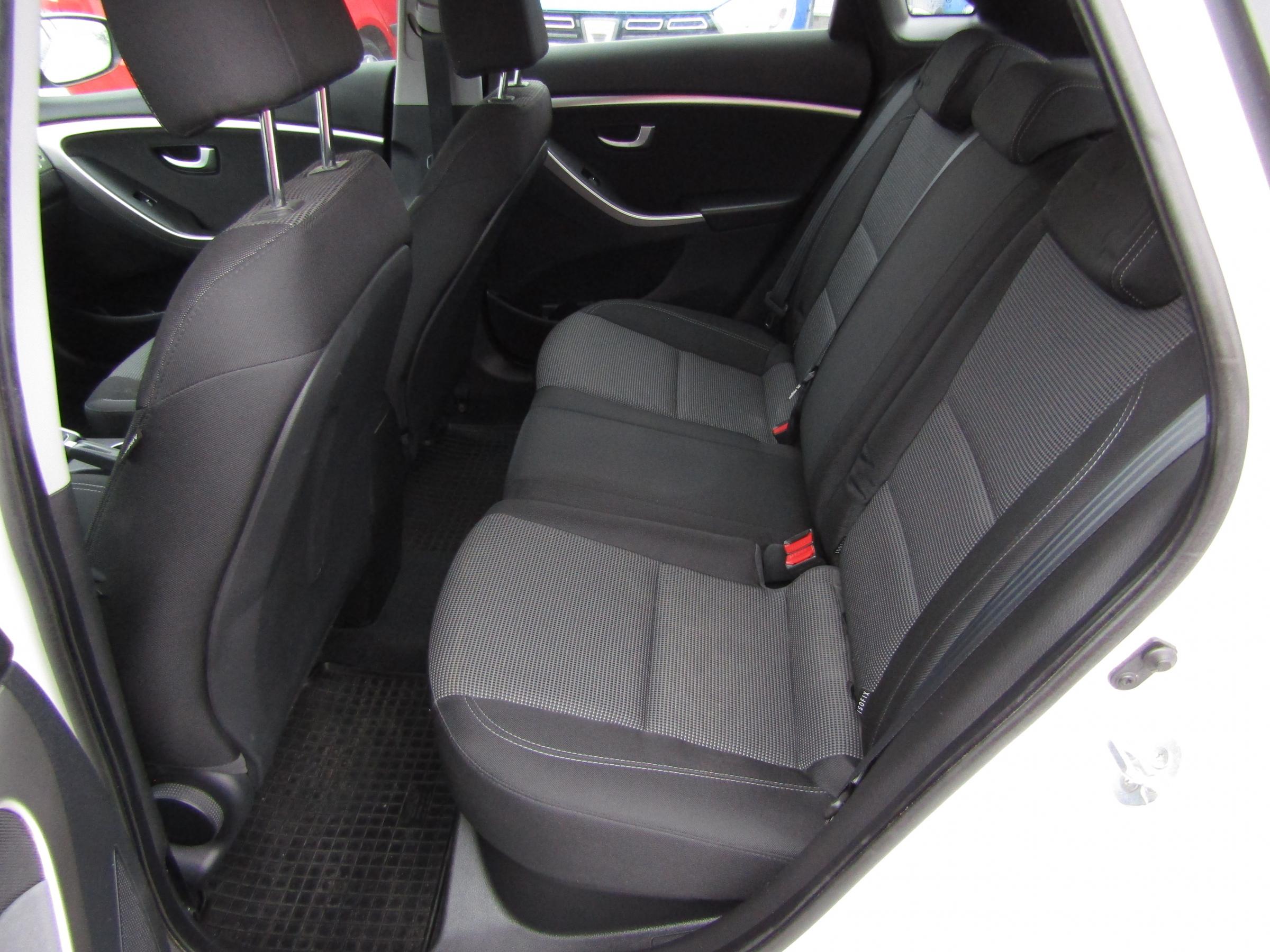 Hyundai i30, 2013 - pohled č. 10