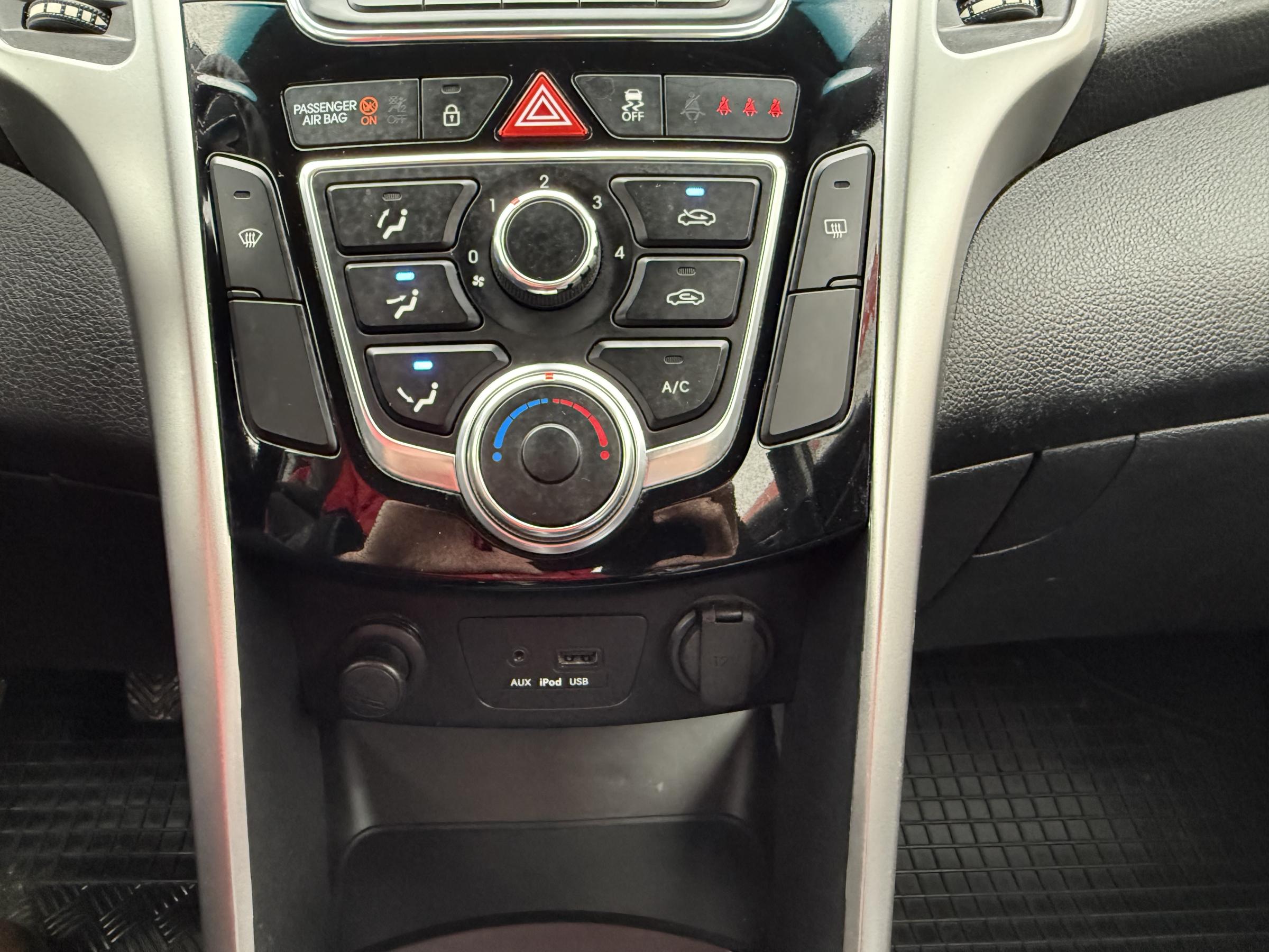 Hyundai i30, 2013 - pohled č. 14