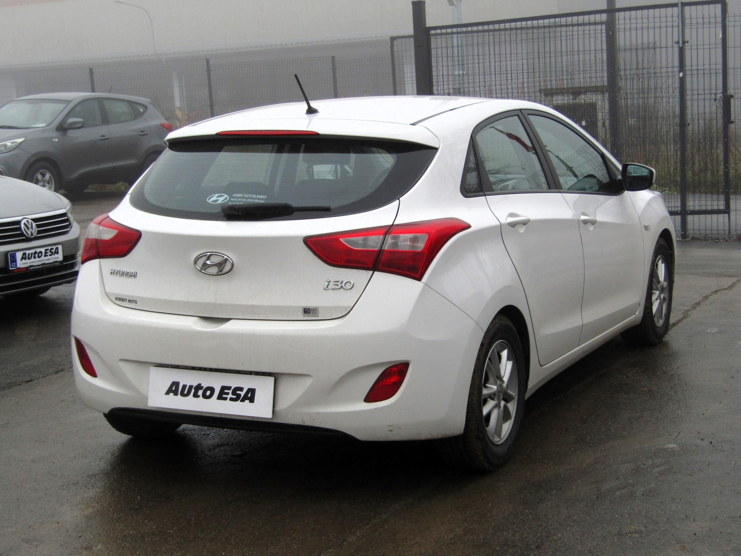 Hyundai i30, 2013 - pohled č. 4