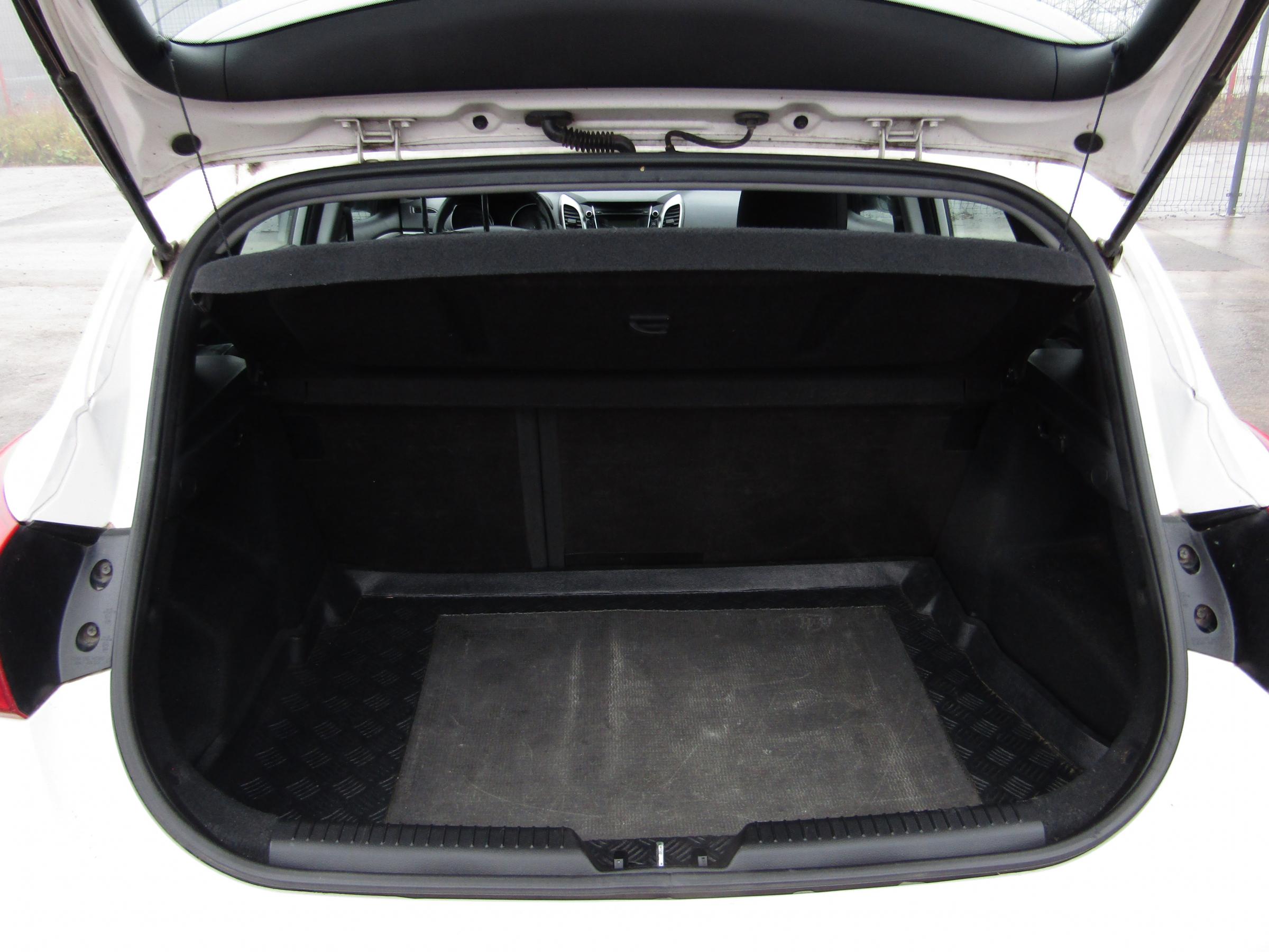 Hyundai i30, 2013 - pohled č. 7