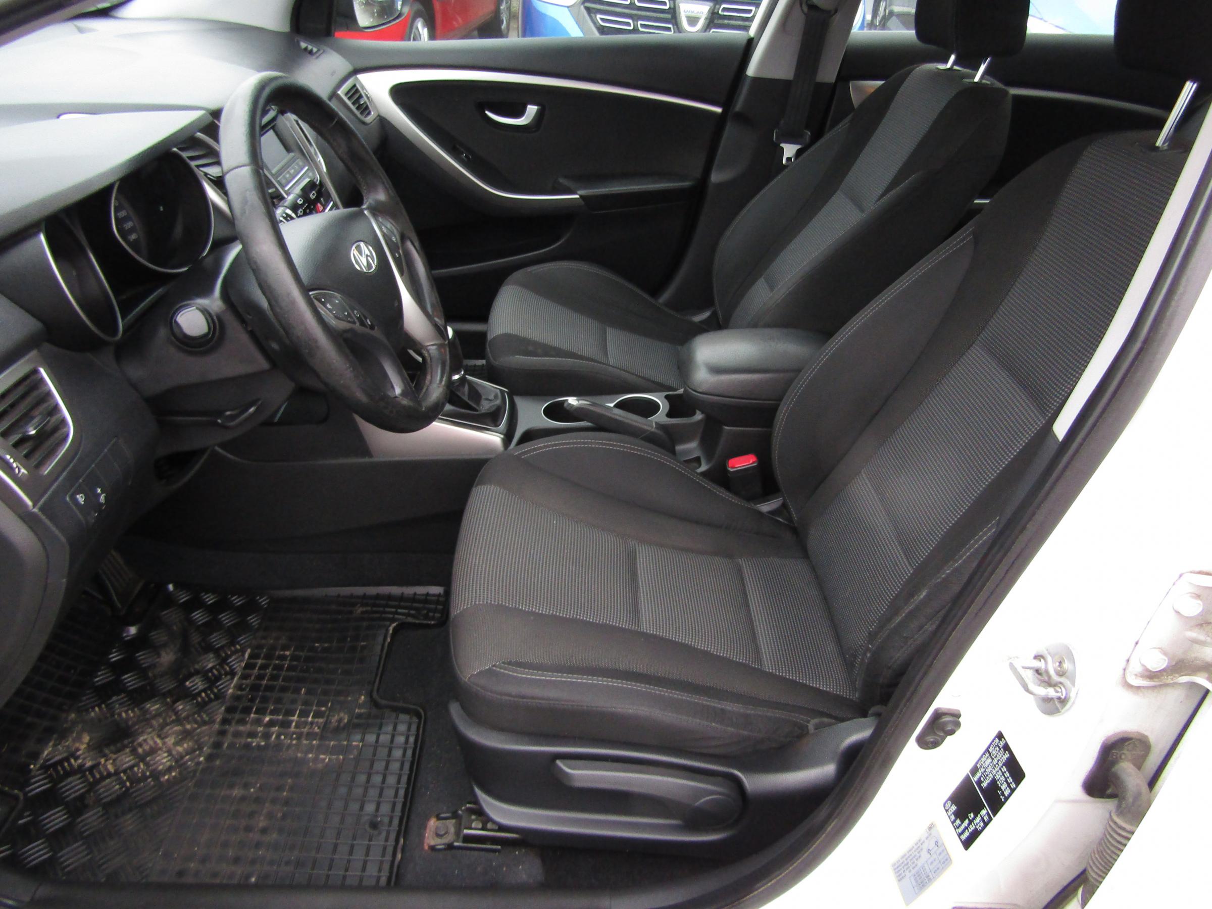 Hyundai i30, 2013 - pohled č. 9