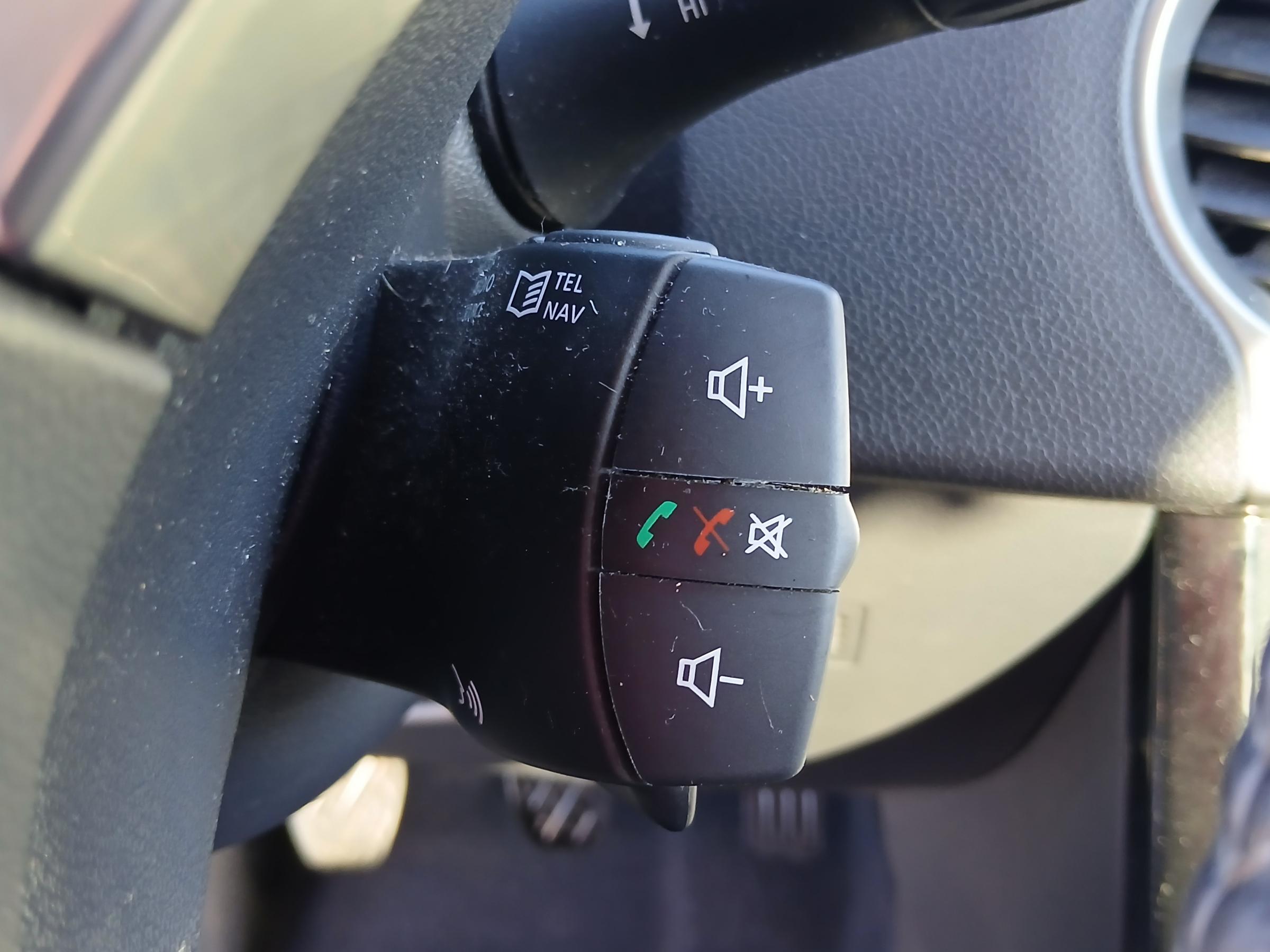 Renault Koleos, 2012 - pohled č. 16