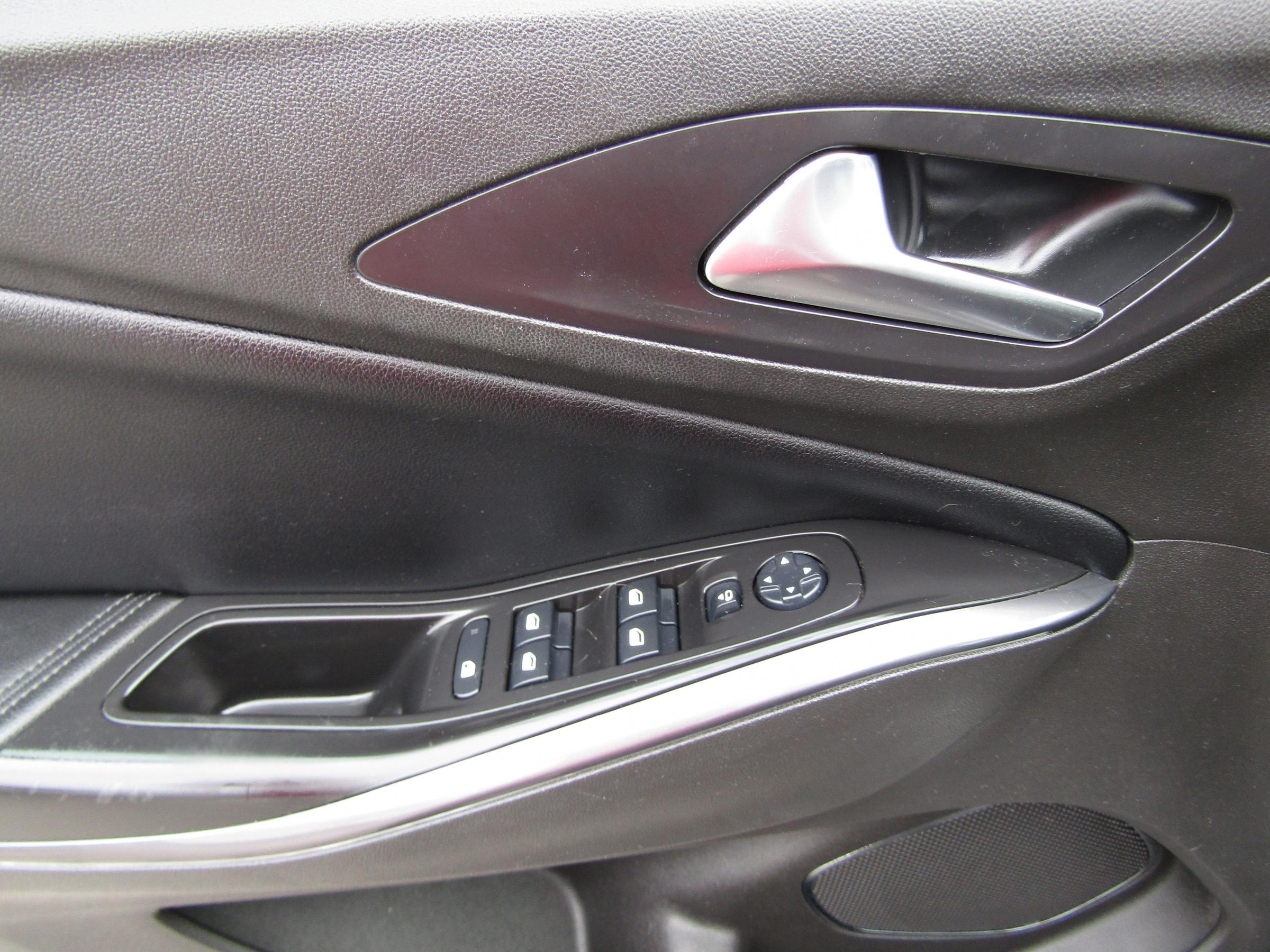 Vauxhall Grandland X, 2018 - pohled č. 12