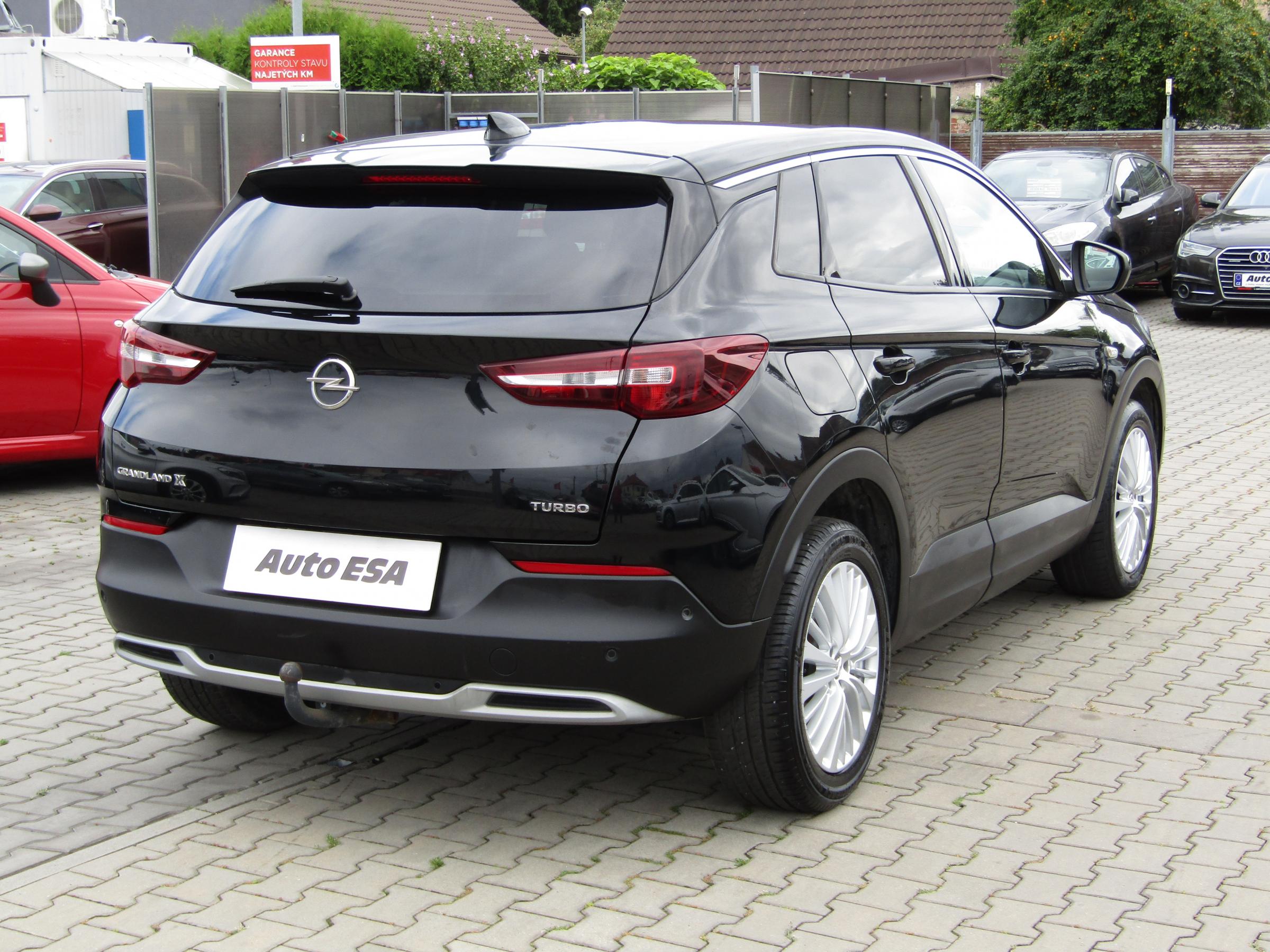 Vauxhall Grandland X, 2018 - pohled č. 4