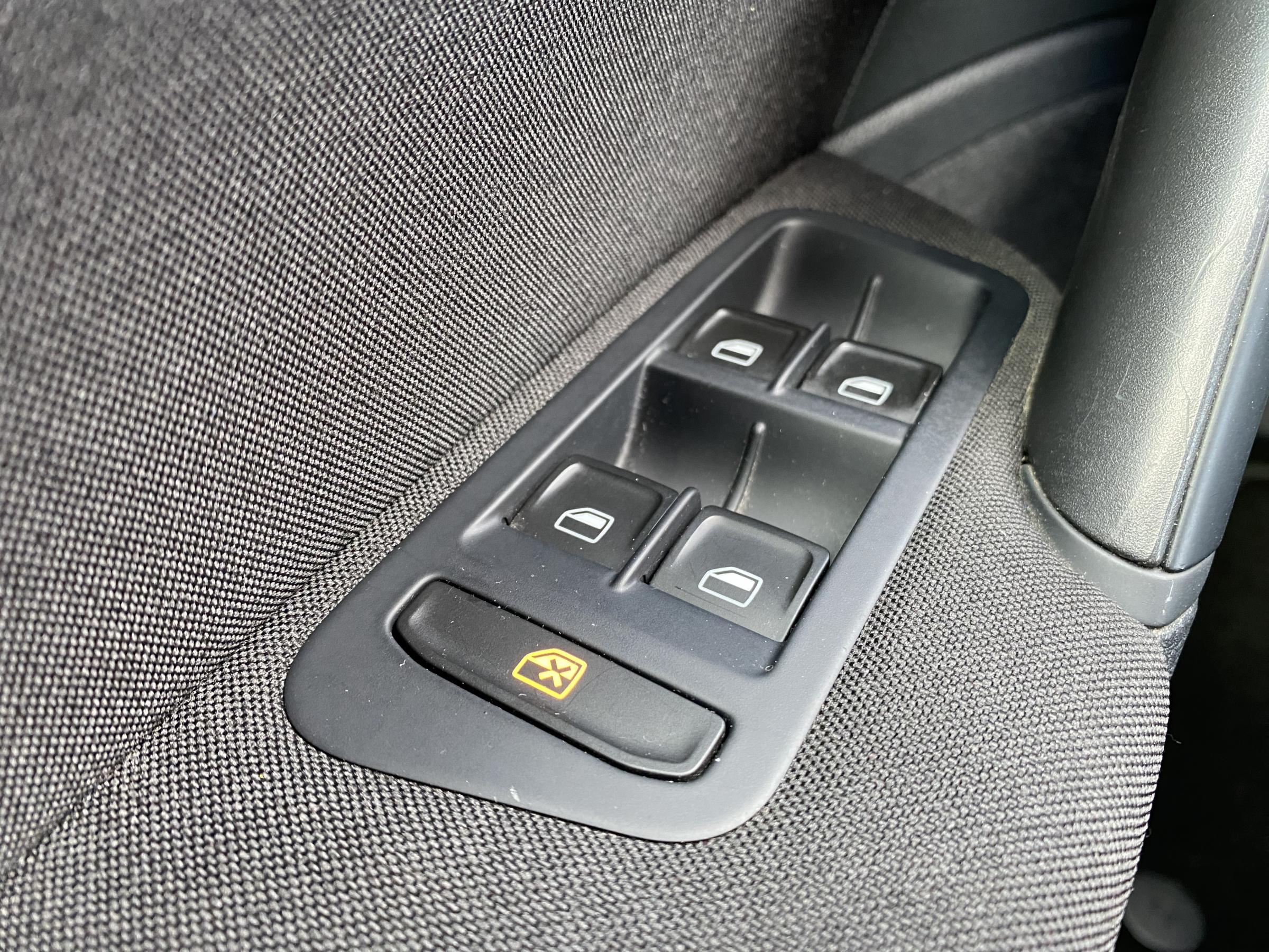 Volkswagen Golf, 2013 - pohled č. 11