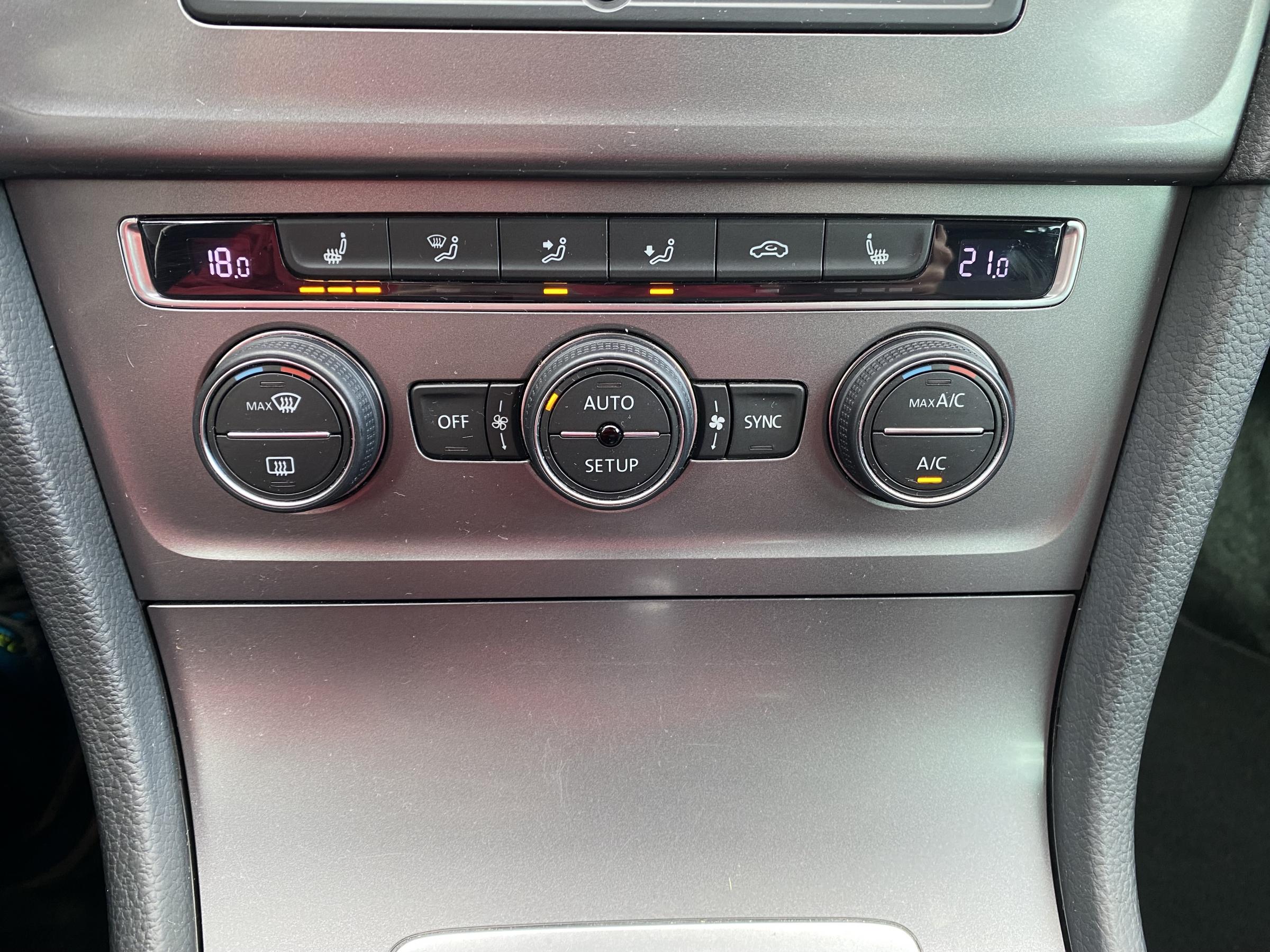 Volkswagen Golf, 2013 - pohled č. 16