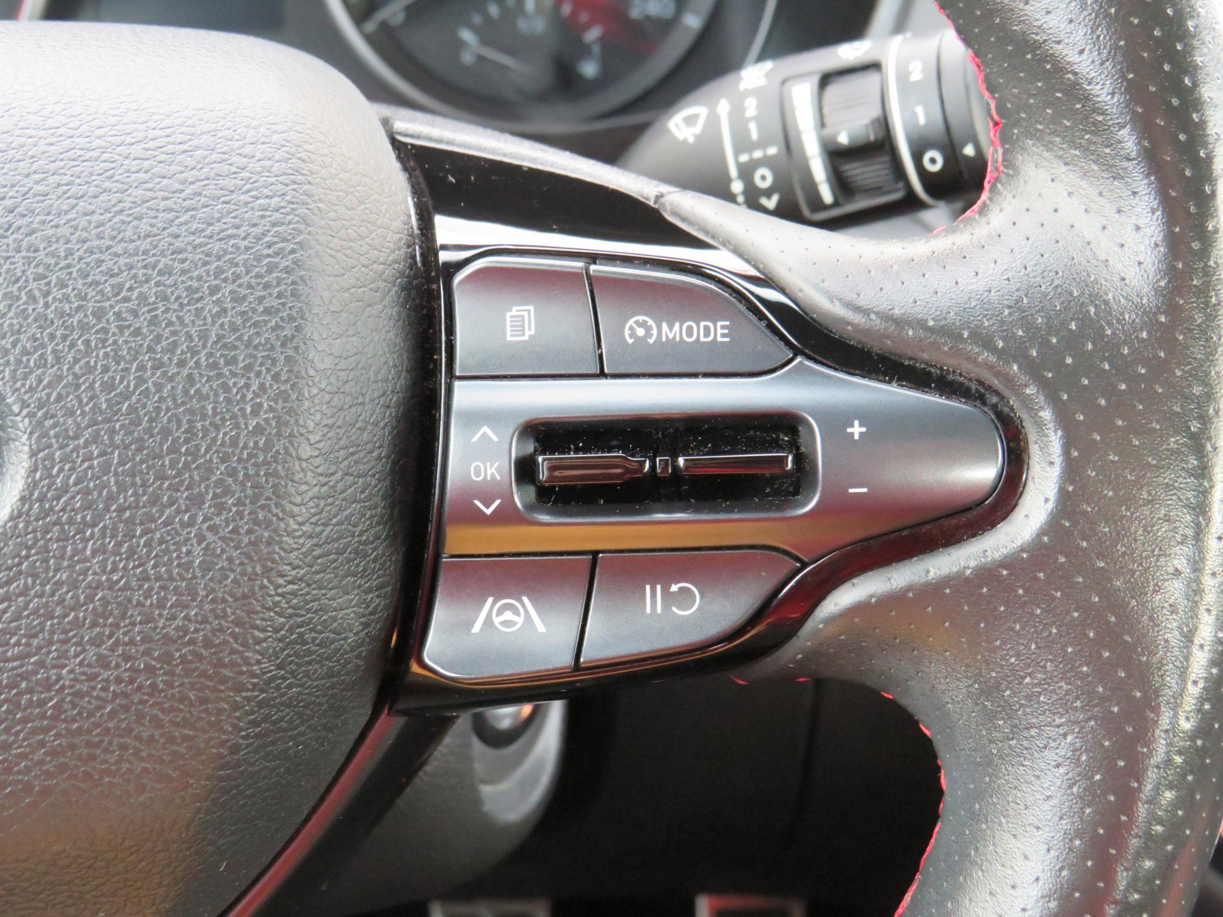 Hyundai i30, 2023 - pohled č. 18