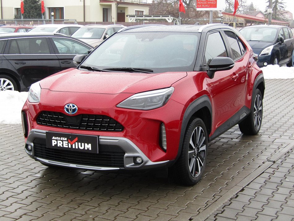Toyota Yaris 1.5e-CVT  Cross
