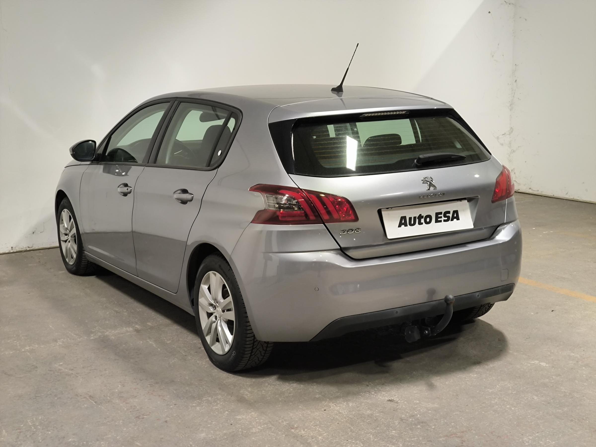 Peugeot 308, 2020 - pohled č. 4