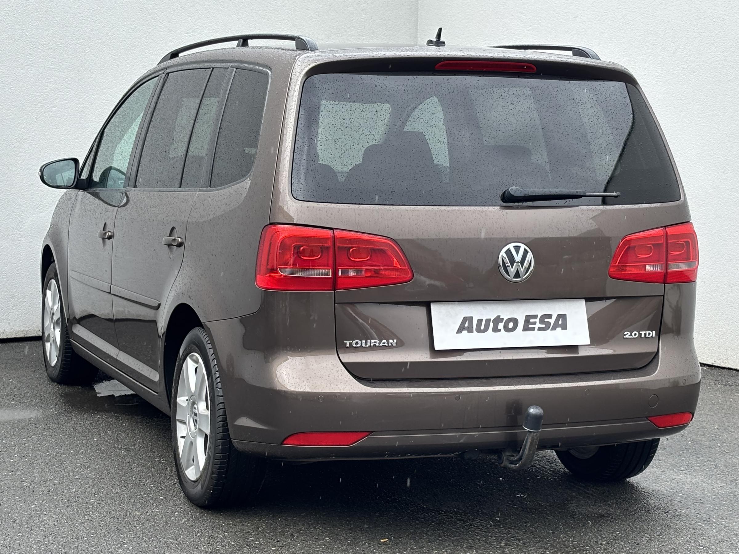 Volkswagen Touran, 2011 - pohled č. 6