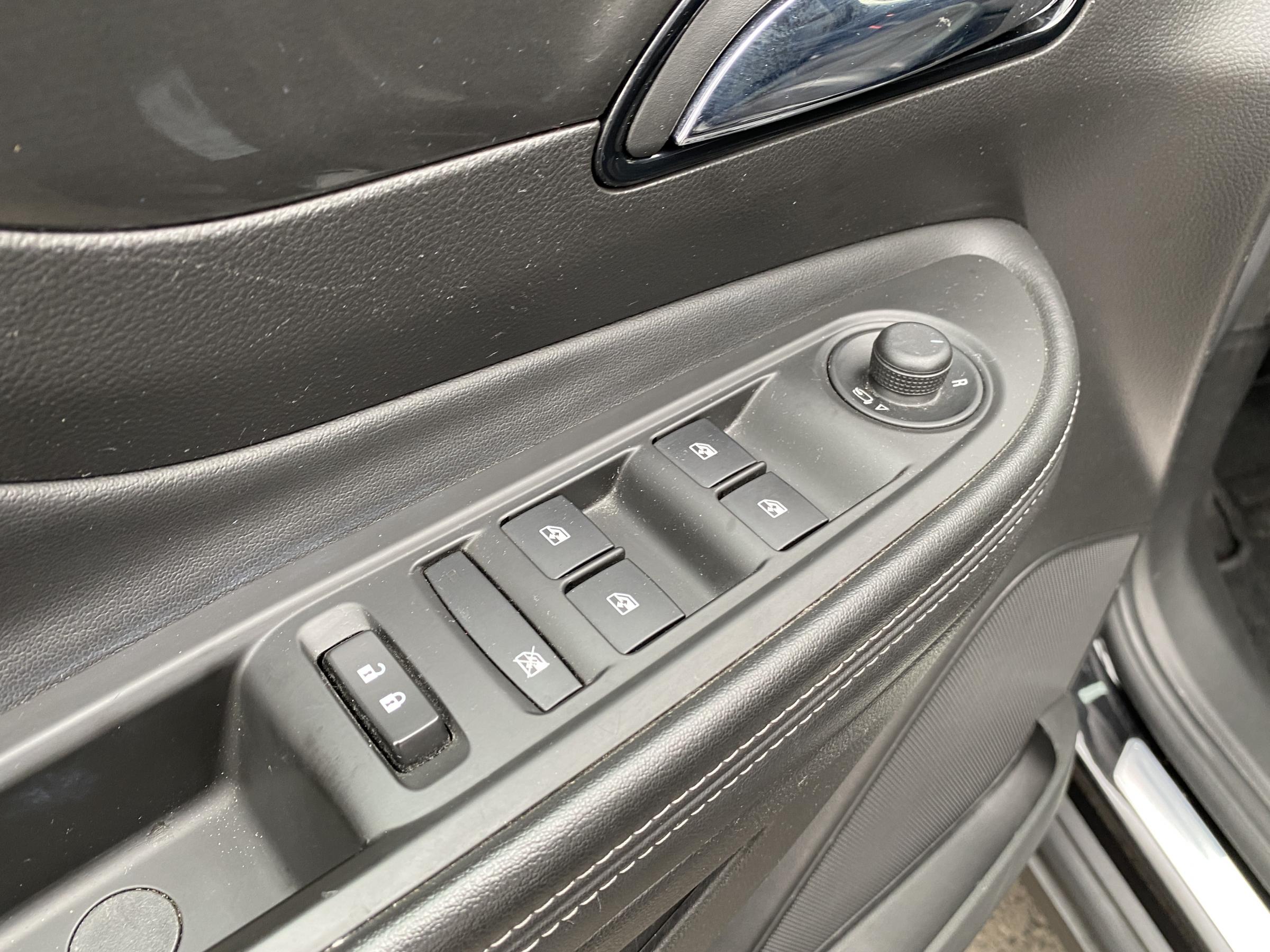 Opel Mokka, 2017 - pohled č. 13