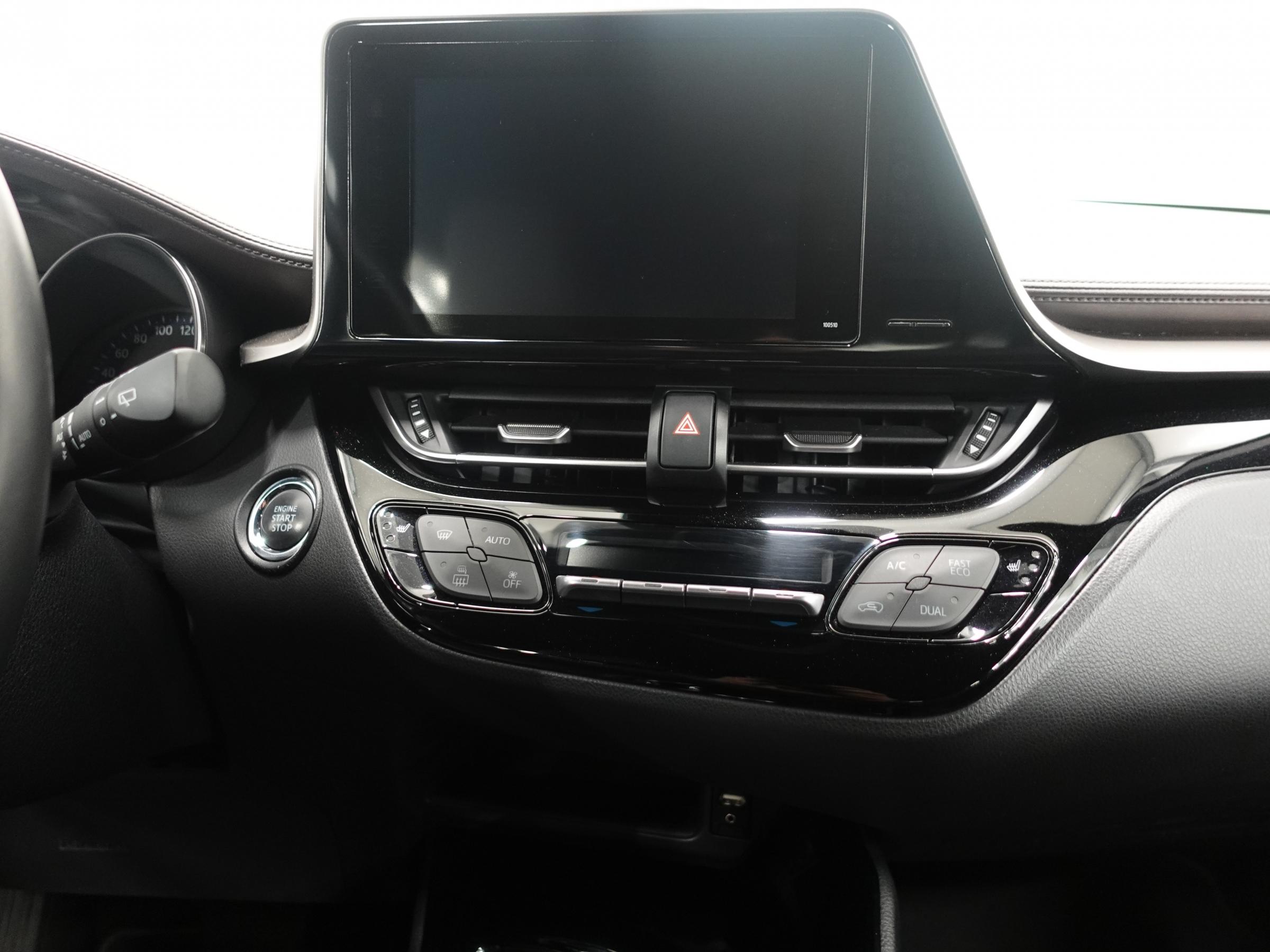 Toyota C-HR, 2018 - pohled č. 13