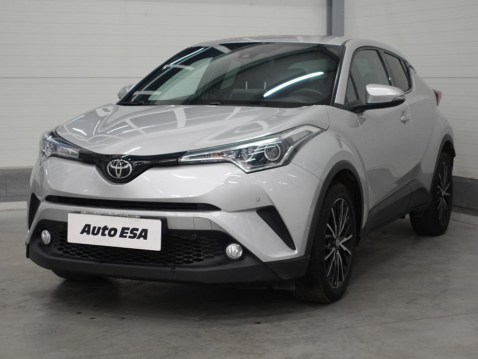 Toyota C-HR 1.2 T Executive 4x4
