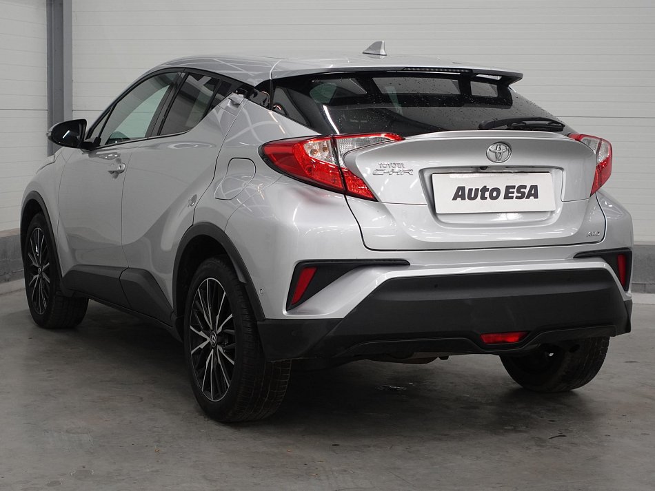 Toyota C-HR 1.2 T Executive 4x4