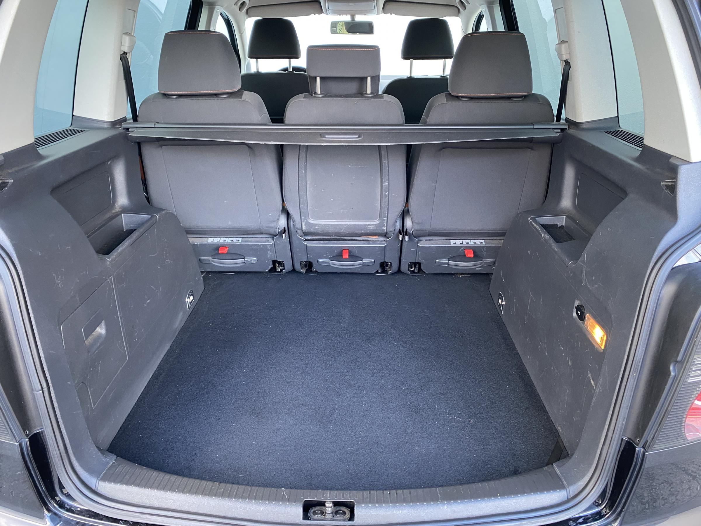 Volkswagen Touran, 2007 - pohled č. 7