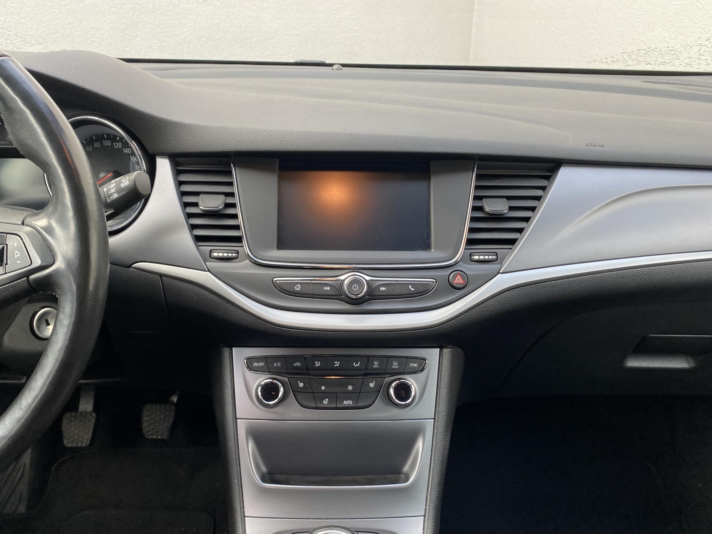 Opel Astra, 2018 - pohled č. 12
