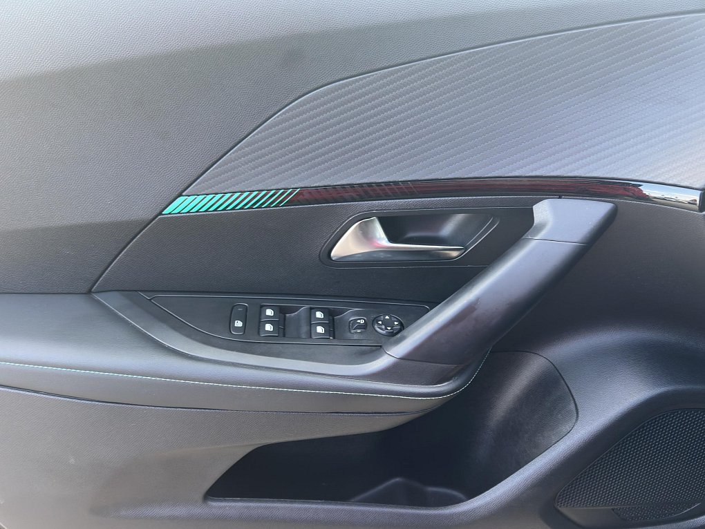 Peugeot 2008 1.2PT Allure