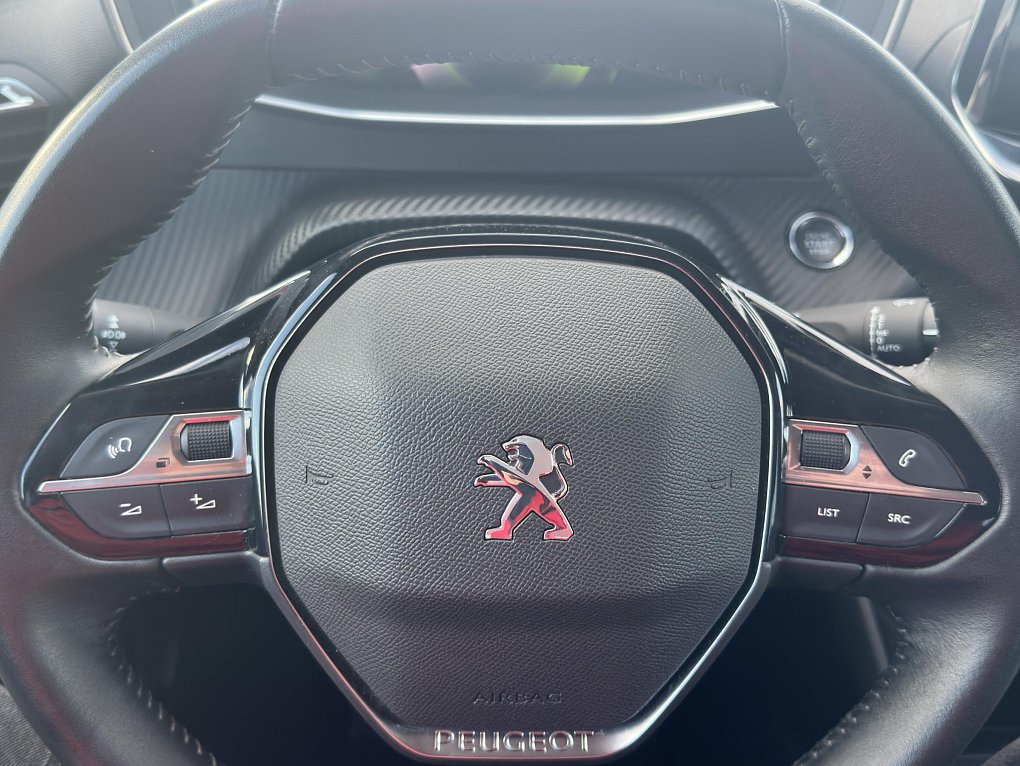 Peugeot 2008 1.2PT Allure