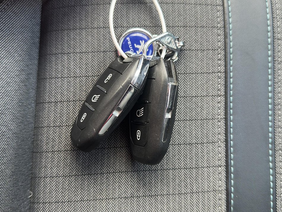 Peugeot 2008 1.2PT Allure