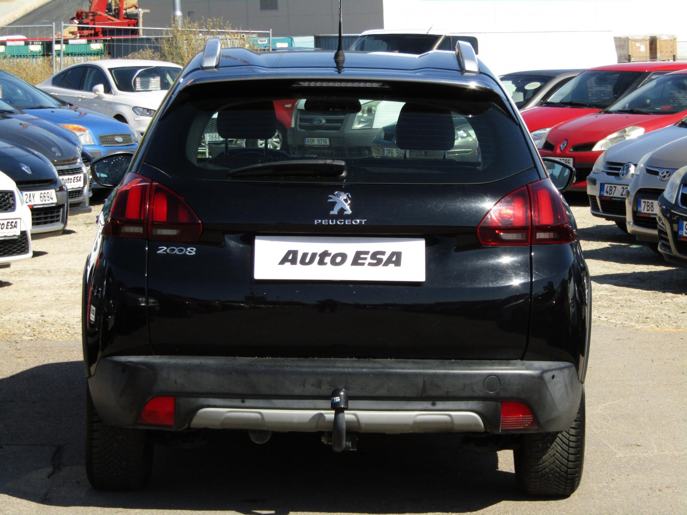 Peugeot 2008, 2017 - pohled č. 5