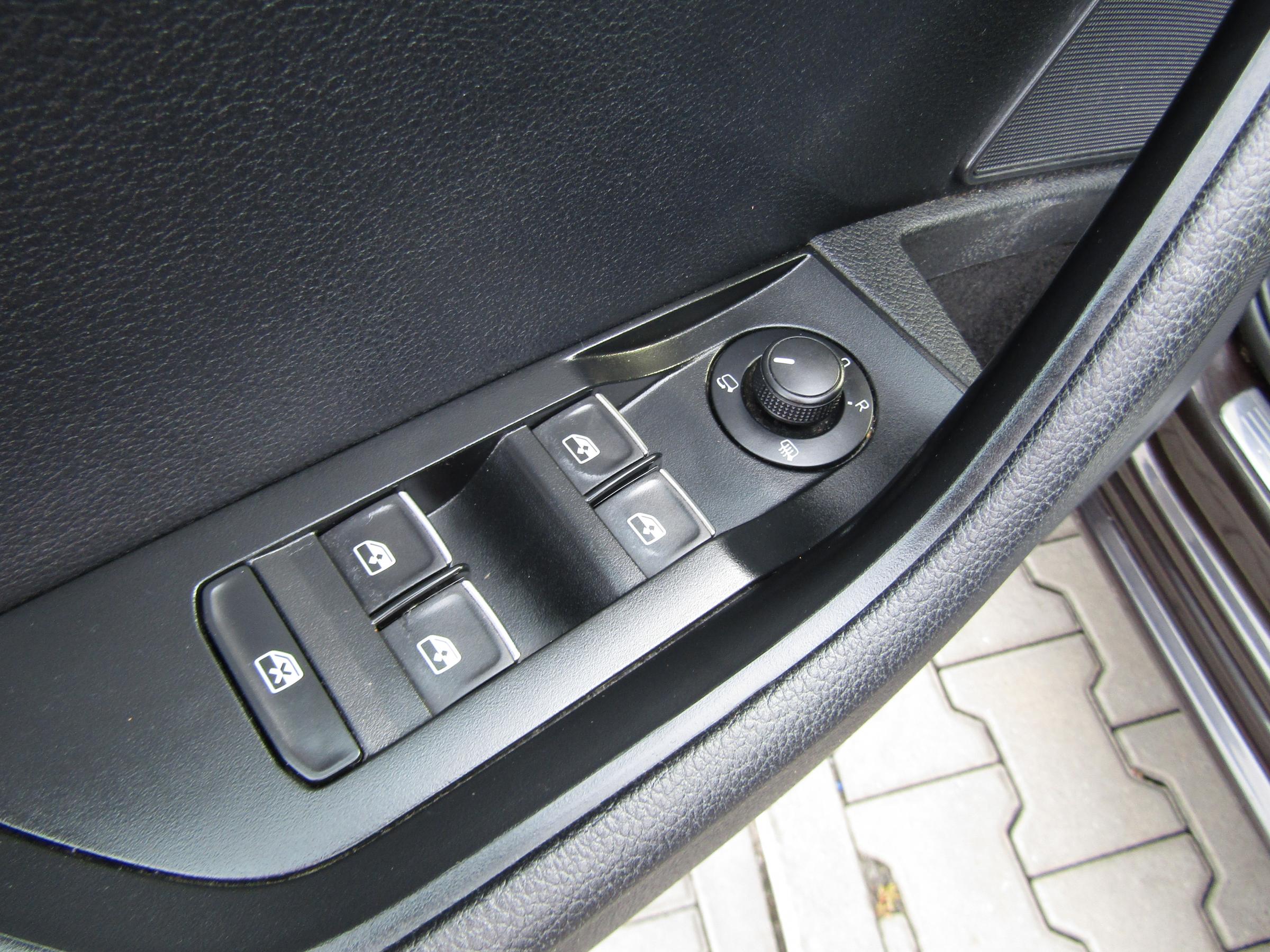 Škoda Superb III, 2016 - pohled č. 12