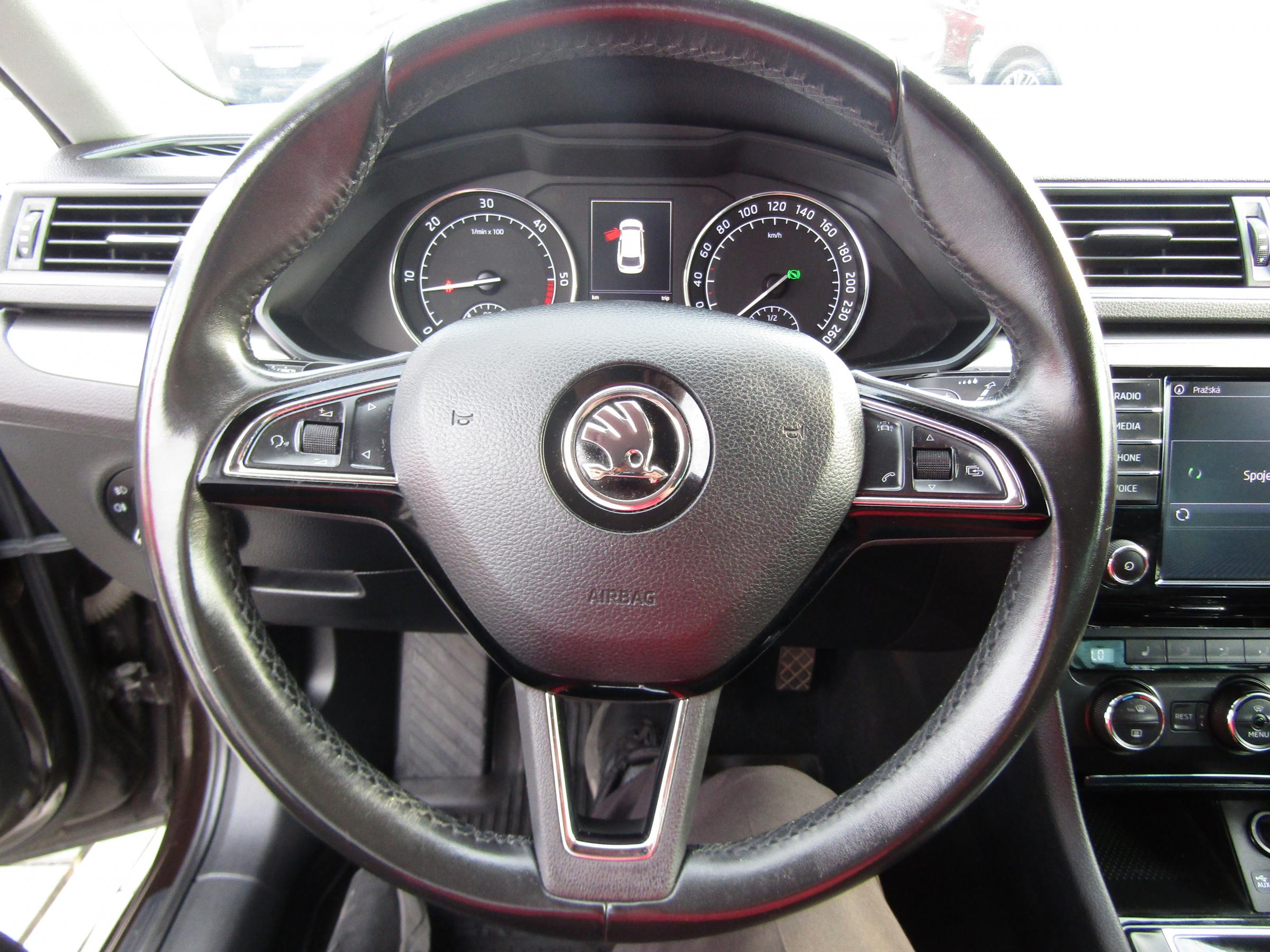 Škoda Superb III, 2016 - pohled č. 21