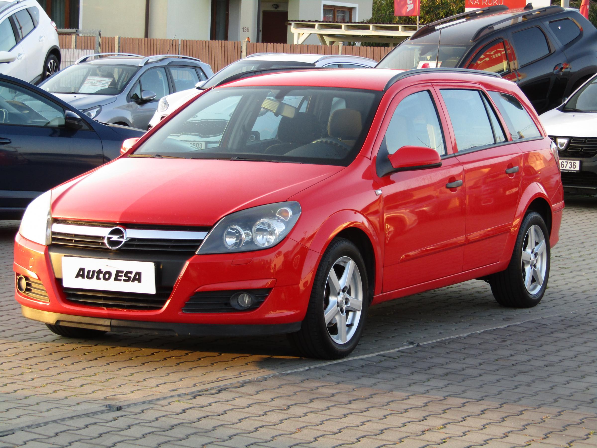 Opel Astra, 2005 - pohled č. 3