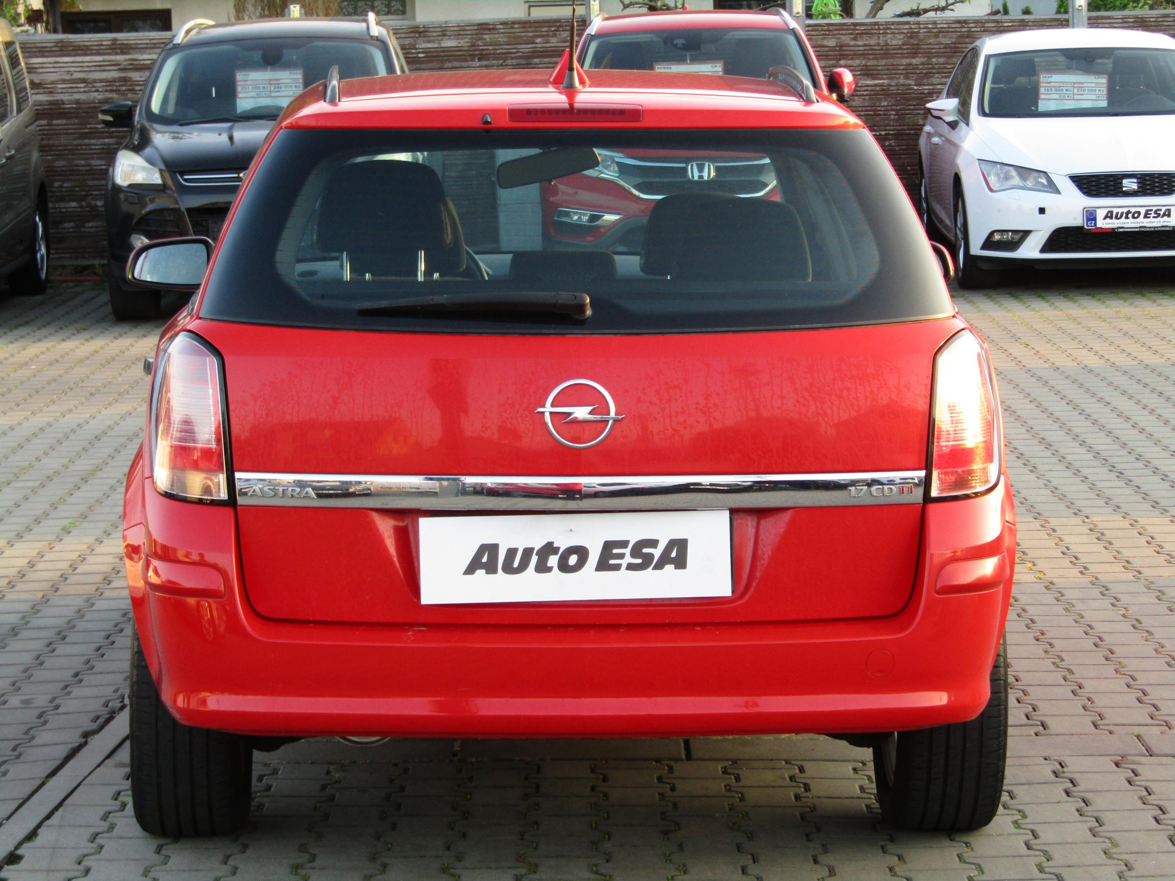 Opel Astra, 2005 - pohled č. 5