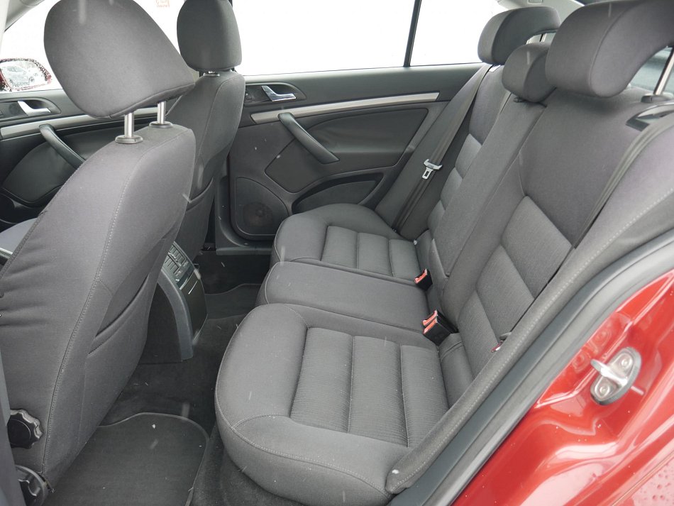 Škoda Octavia II 1.6FSi Elegance