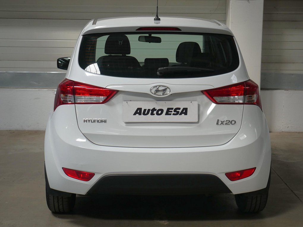 Hyundai Ix20 1.4i 