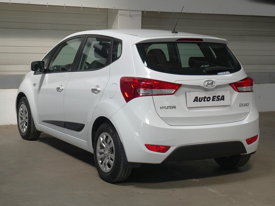 Hyundai Ix20 1.4i 