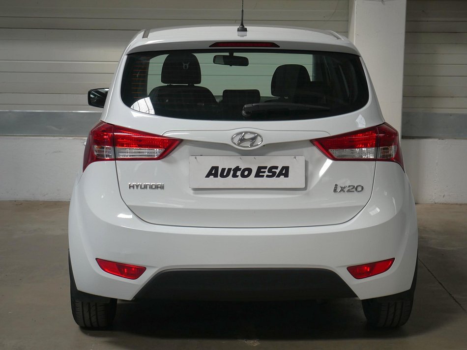 Hyundai Ix20 1.4i 