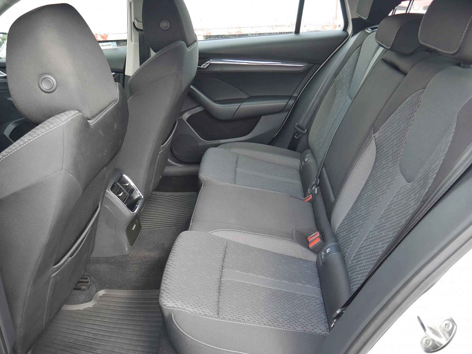 Škoda Octavia IV 2.0 TDi Style