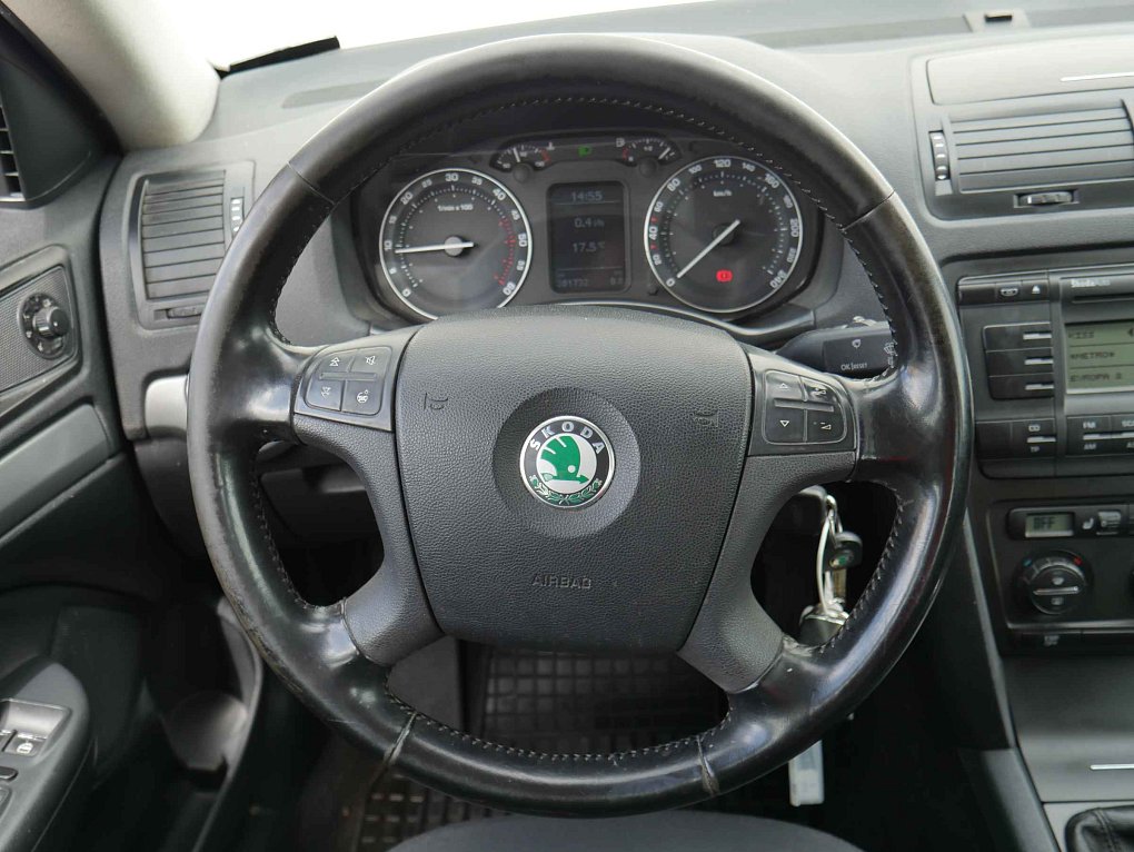 Škoda Octavia II 2.0TDi Elegance