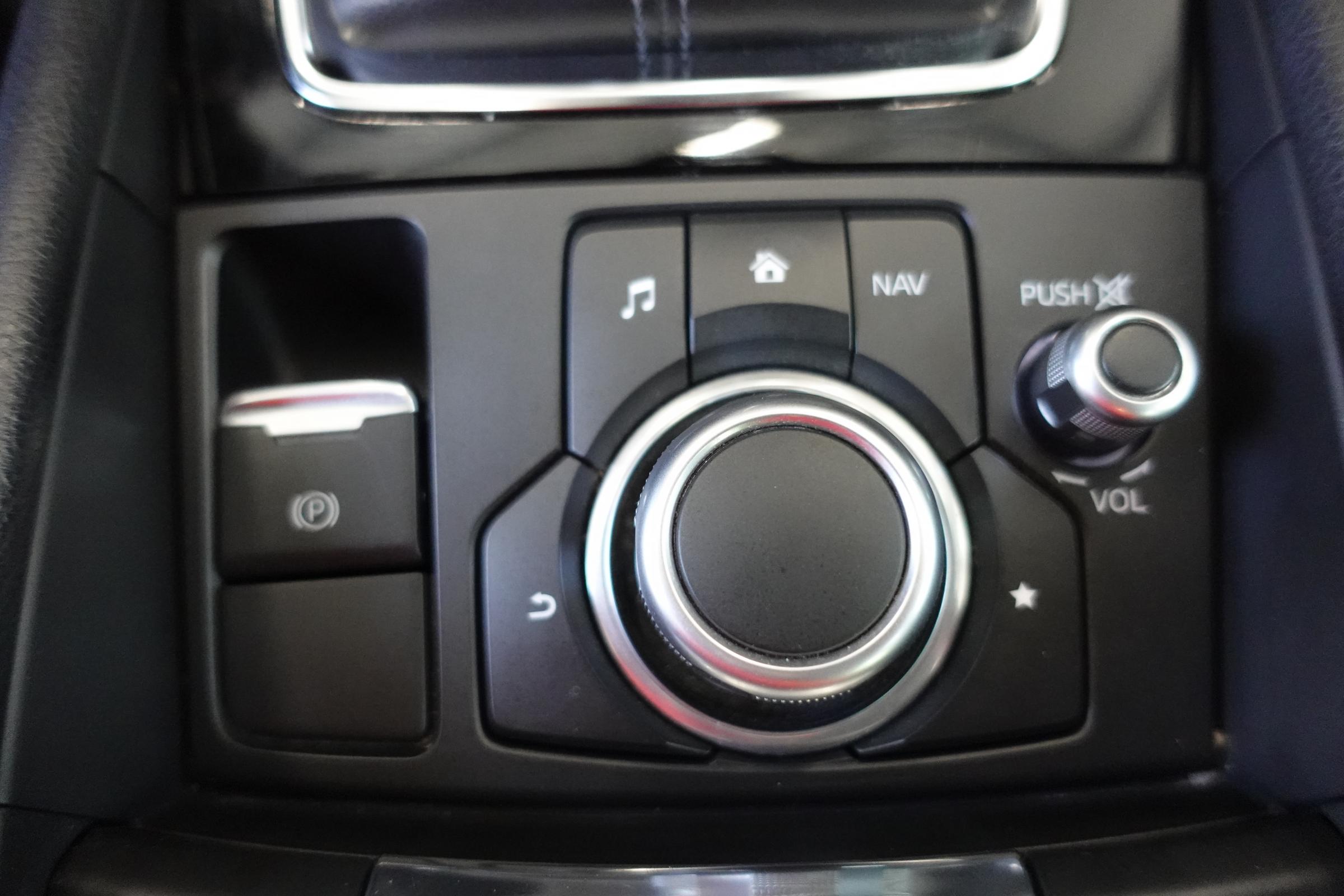 Mazda 3, 2017 - pohled č. 21