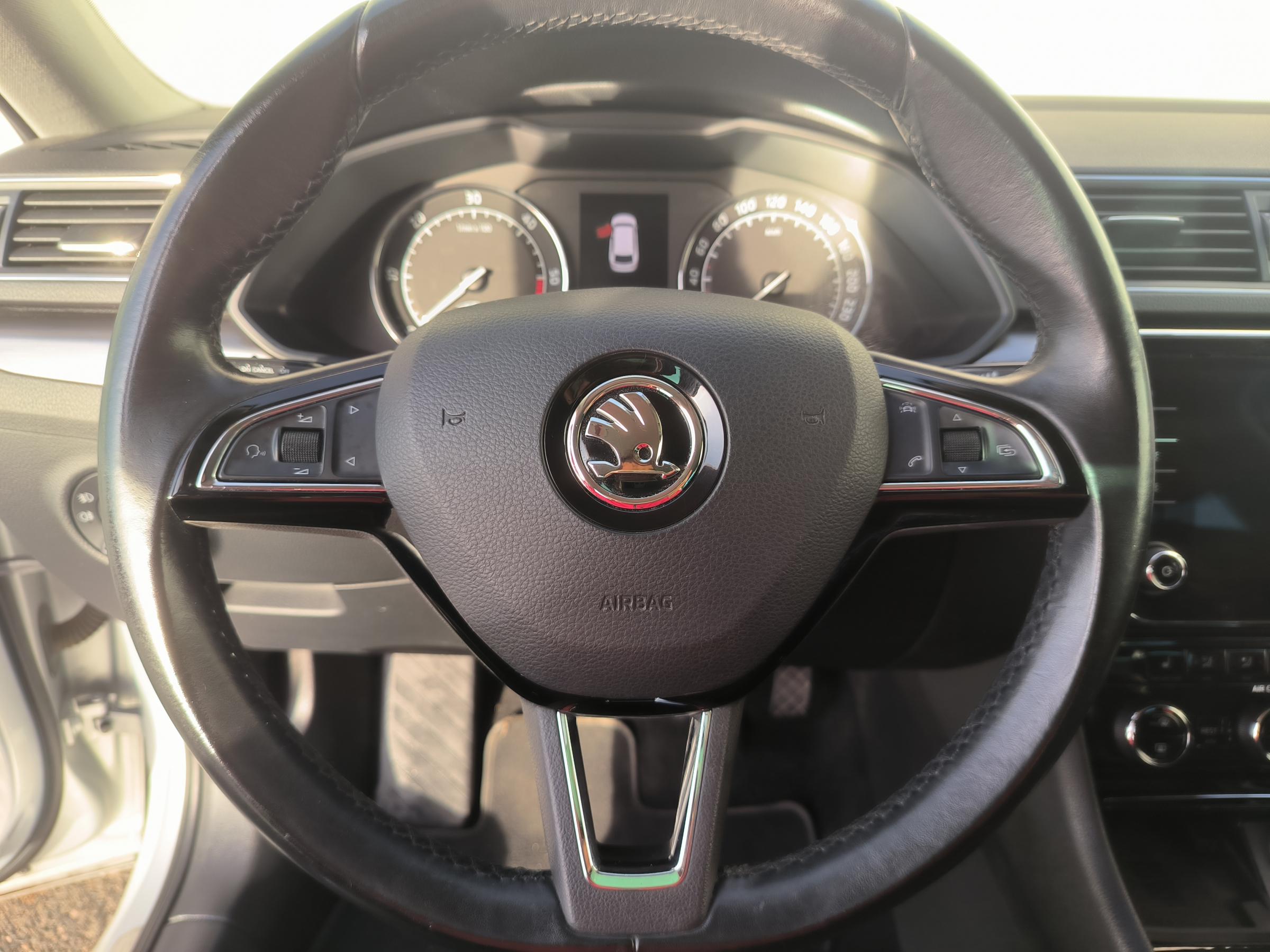 Škoda Superb III, 2017 - pohled č. 19