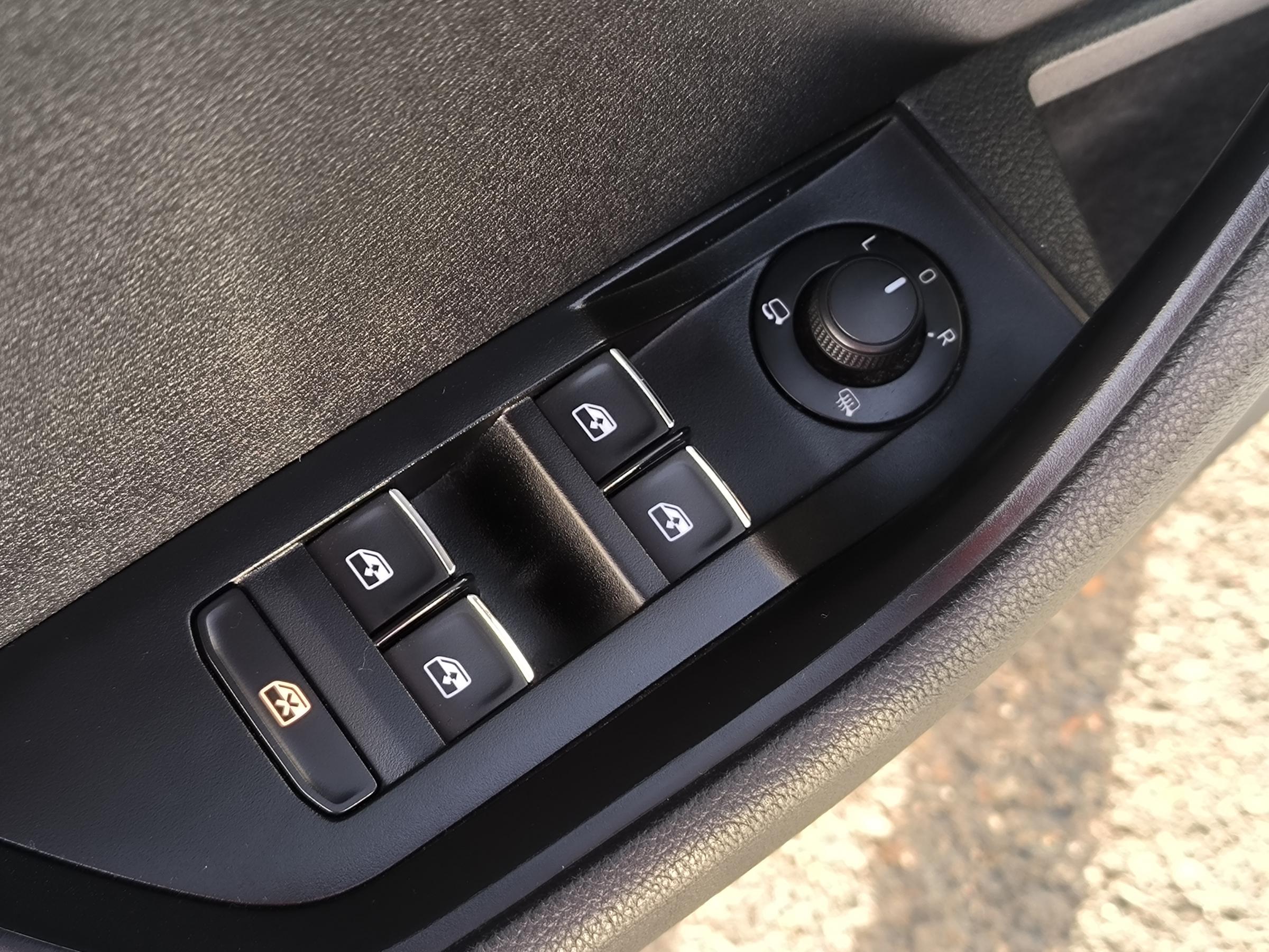 Škoda Superb III, 2017 - pohled č. 22