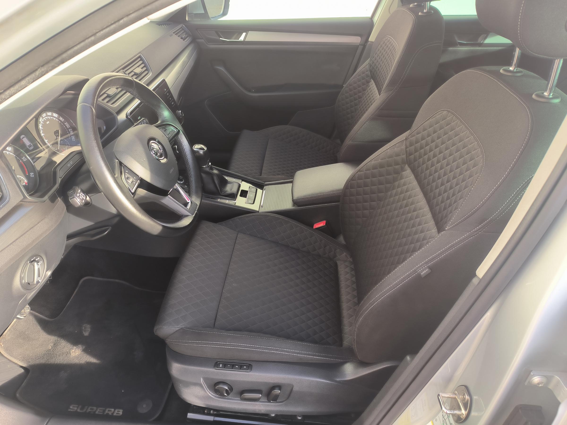 Škoda Superb III, 2017 - pohled č. 9