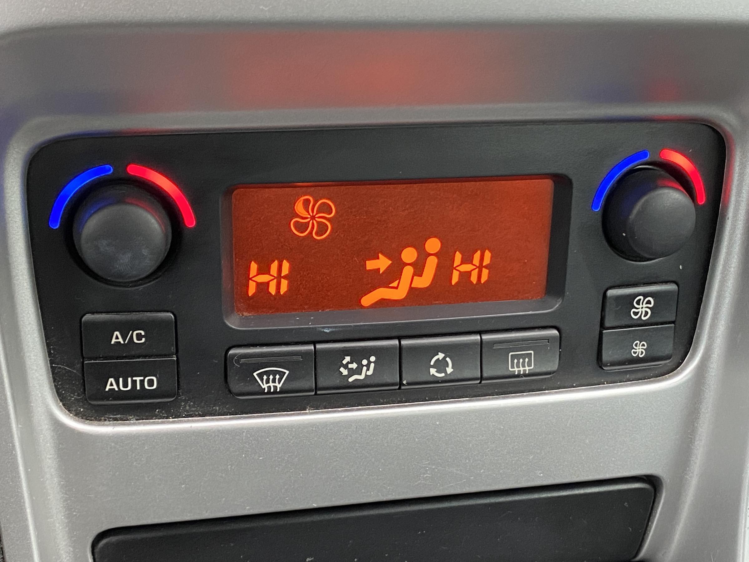 Peugeot 307, 2007 - pohled č. 14