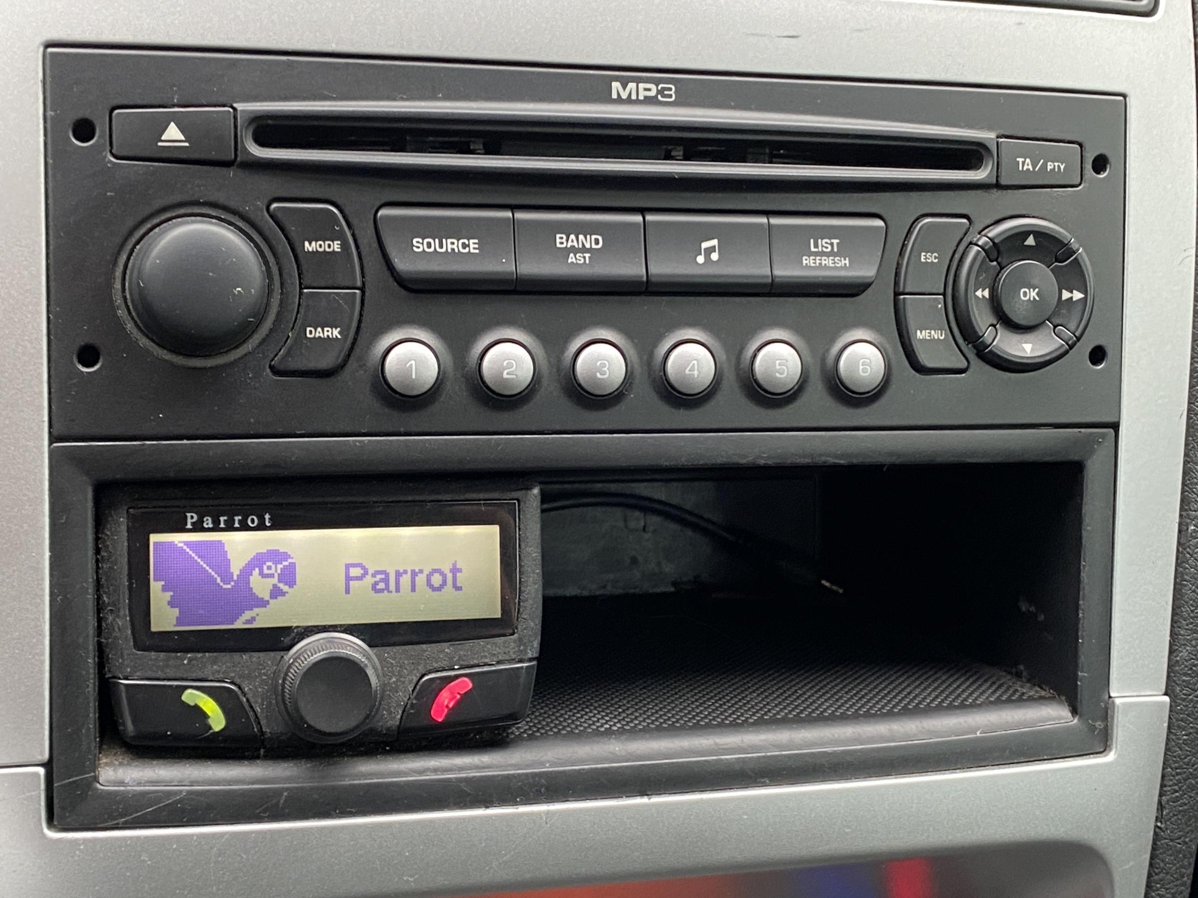 Peugeot 307, 2007 - pohled č. 15