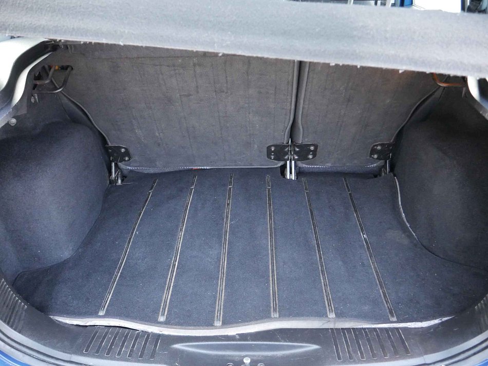 Ford Fusion 1.4i 