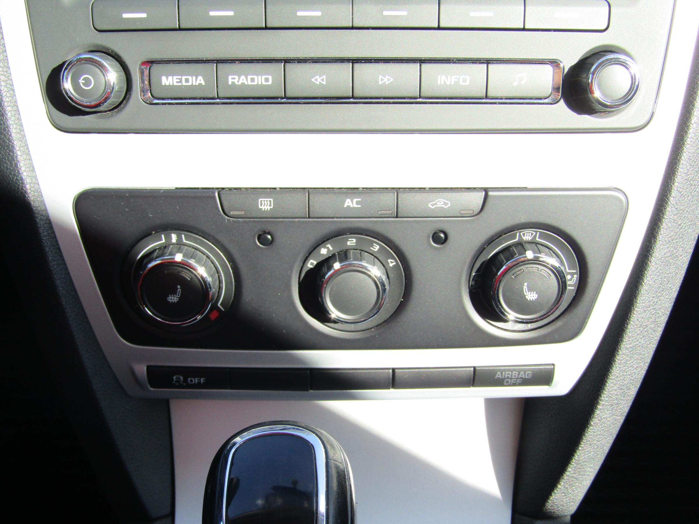 Škoda Octavia, 2011 - pohled č. 12