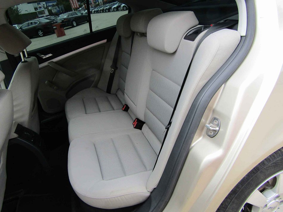 Škoda Octavia II 2.0 FSI 
