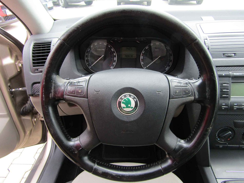 Škoda Octavia II 2.0 FSI 